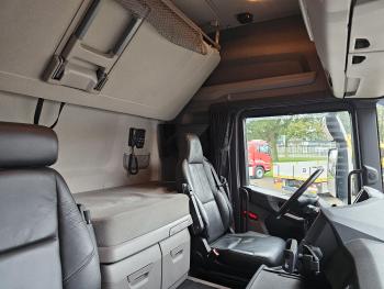 R650 V8 / 6X4 / FULL AIR / PARKING COOLER